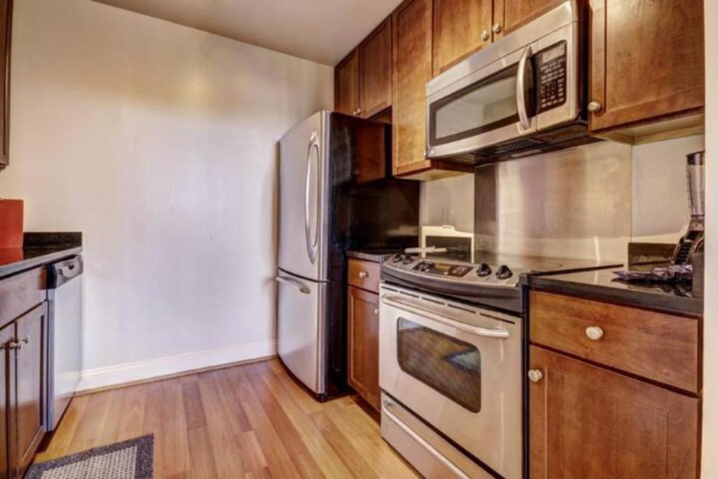 Harbor Apartments Free Indoor Parking Baltimore Bagian luar foto