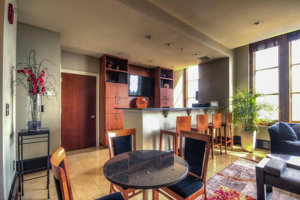 Harbor Apartments Free Indoor Parking Baltimore Bagian luar foto